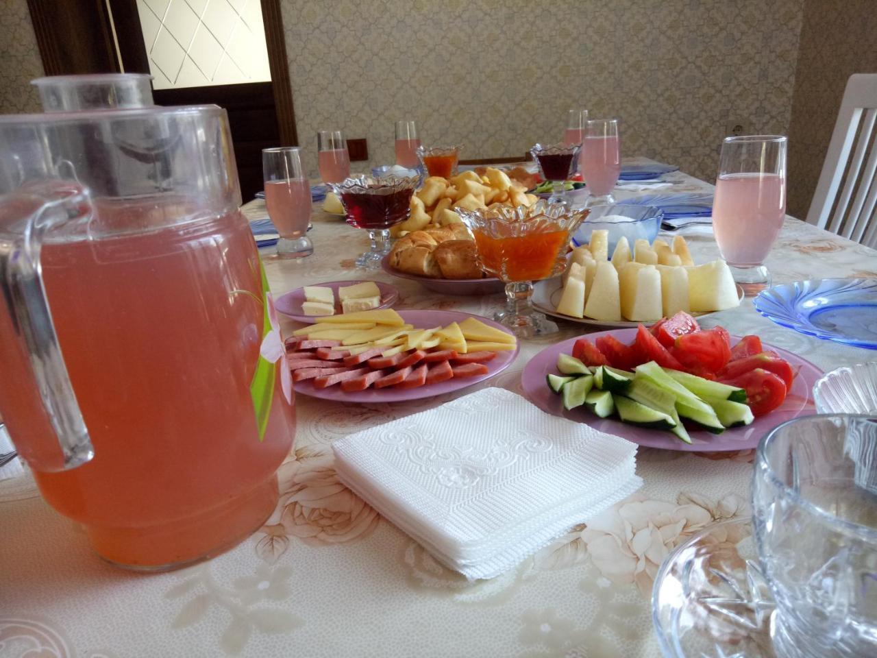 Kurak Homestay Bishkek Exterior photo