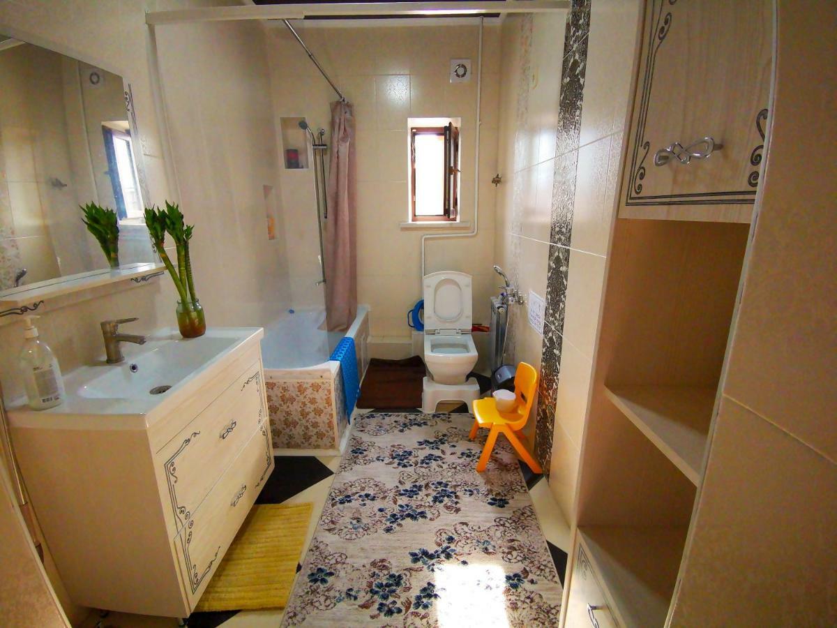 Kurak Homestay Bishkek Exterior photo
